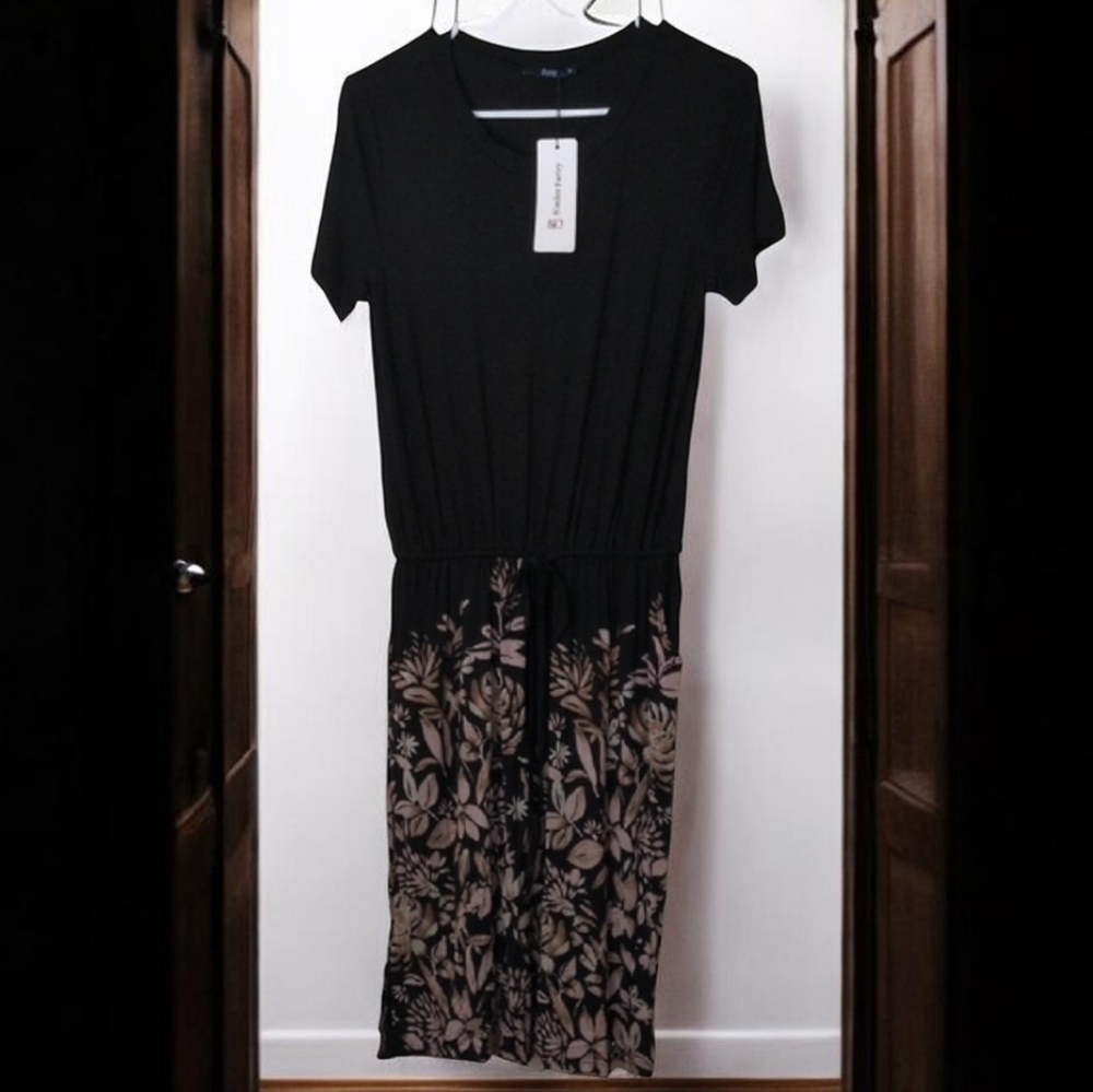 NWT Classy Black and Dusty Pink/Rust Floral Midi Dress Size Sm. 95%Viscose, Soft